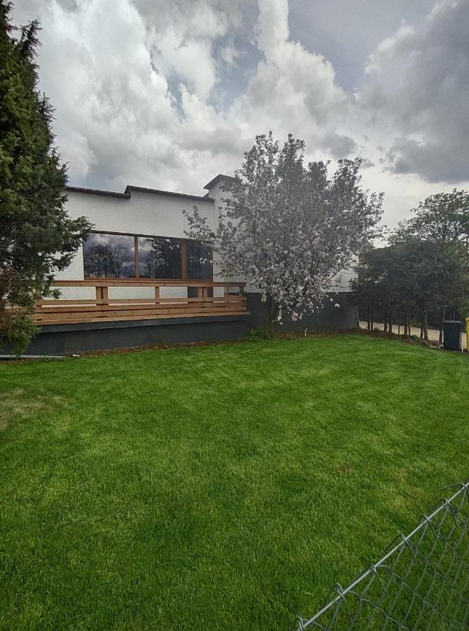 Baza Jacuzzi Villa Lipusz